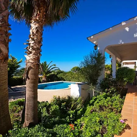 Bini Cel - Exclusive, Charming, Heated Pool, Perfect Location Near Beach *